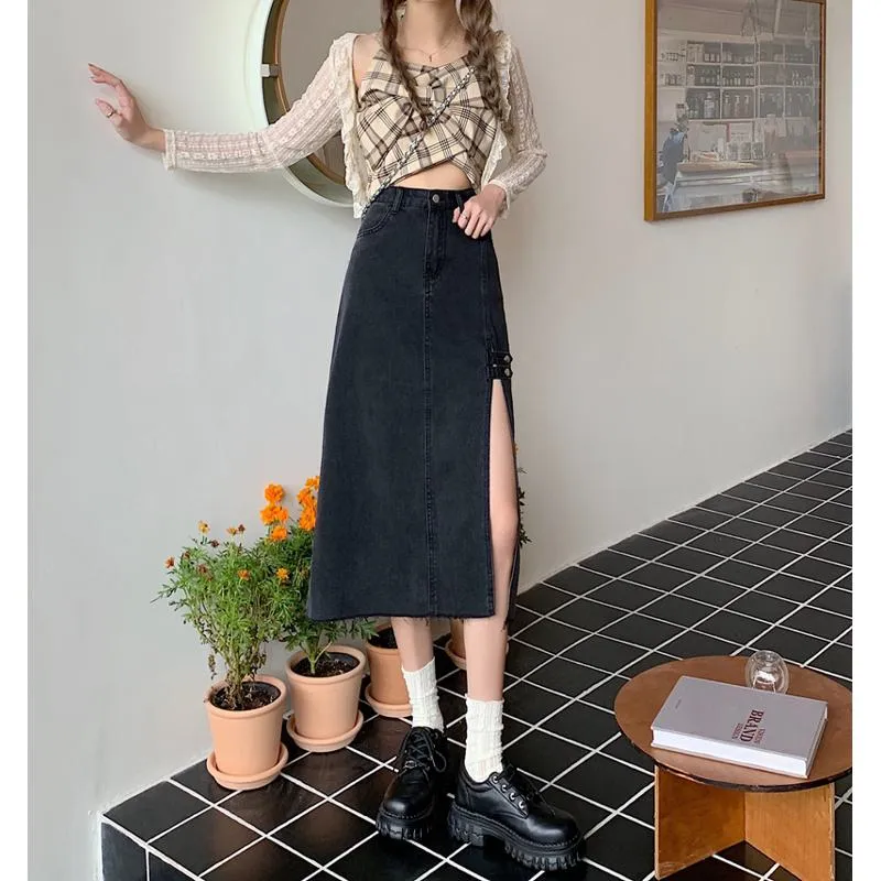 A-Line Retro High-Waisted Split Thigh Denim Skirt
