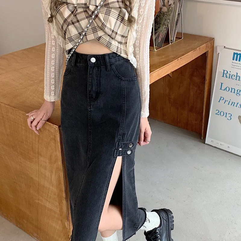 A-Line Retro High-Waisted Split Thigh Denim Skirt