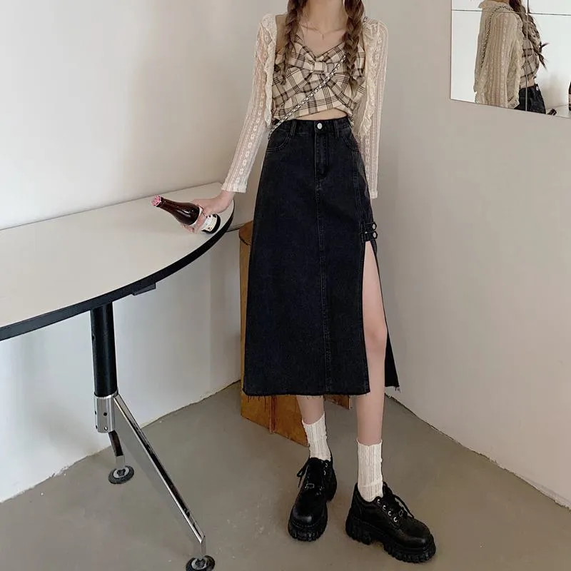 A-Line Retro High-Waisted Split Thigh Denim Skirt